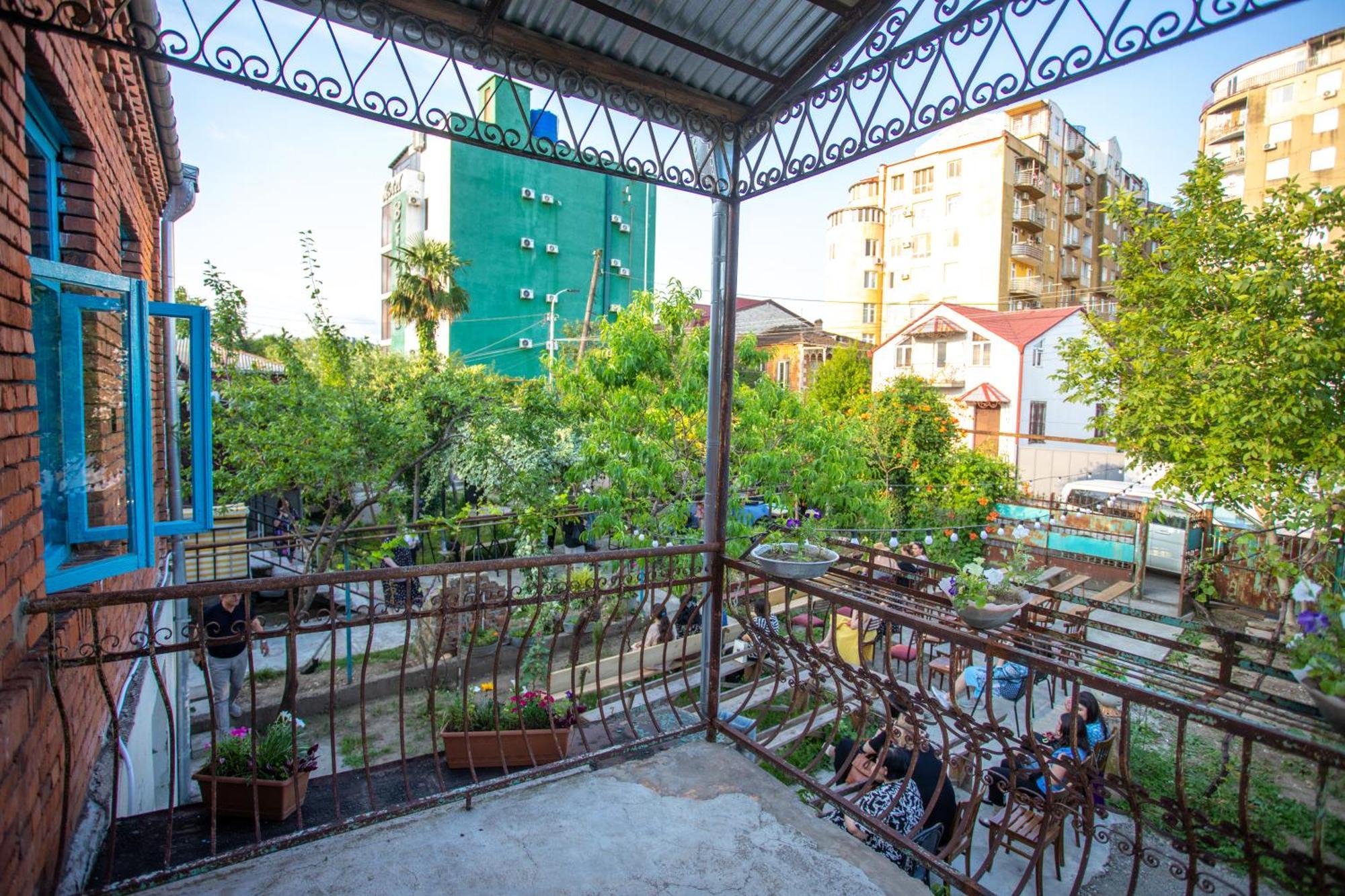 Book Hotel Kutaisi Exterior foto